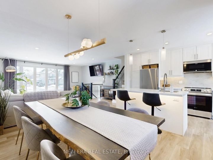 Photo 17 at 2611 Truscott Drive, Clarkson, Mississauga