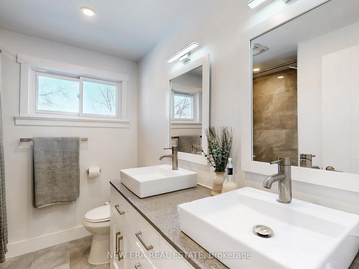 Photo 29 at 2611 Truscott Drive, Clarkson, Mississauga