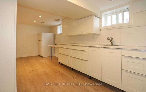 Photo 5 at 35 Anndale Drive, Willowdale East, Toronto