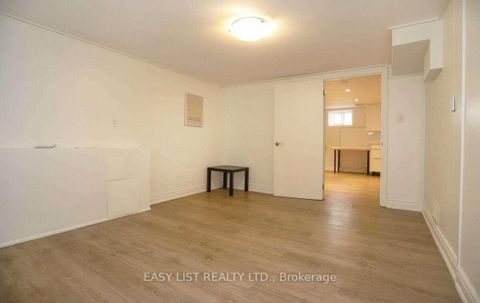 Photo 11 at 35 Anndale Drive, Willowdale East, Toronto