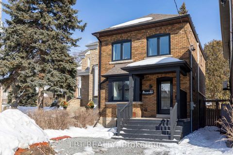 Photo 3 at 91 Cleveland Street, Mount Pleasant East, Toronto