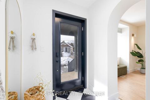 Photo 5 at 91 Cleveland Street, Mount Pleasant East, Toronto