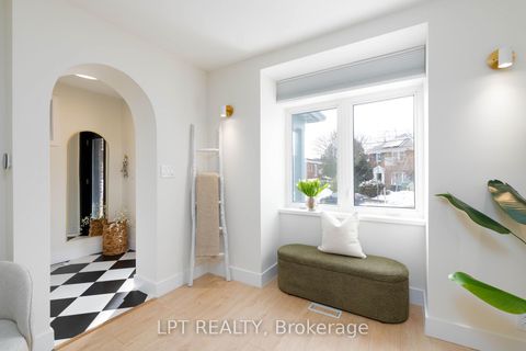 Photo 7 at 91 Cleveland Street, Mount Pleasant East, Toronto