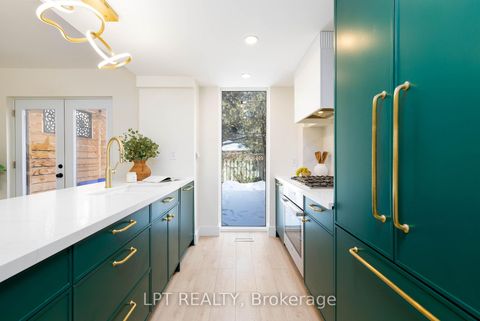 Photo 11 at 91 Cleveland Street, Mount Pleasant East, Toronto