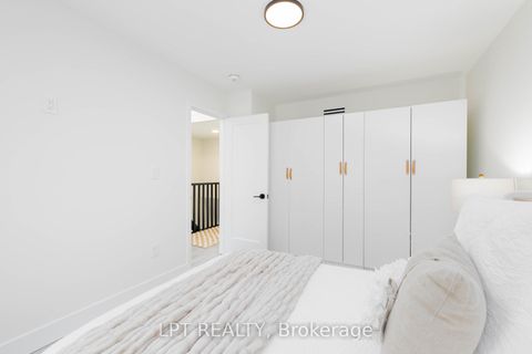 Photo 17 at 91 Cleveland Street, Mount Pleasant East, Toronto