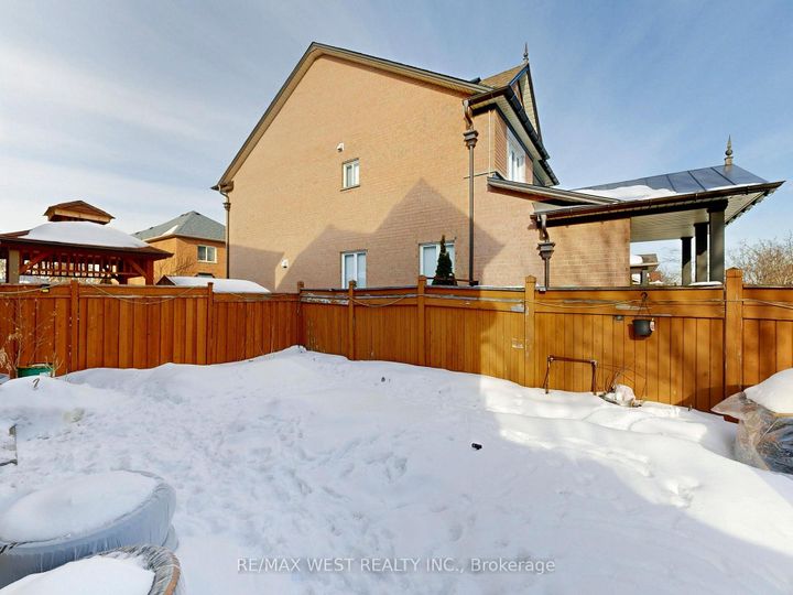 Photo 48 at 56 Planter Crescent, Vellore Village, Vaughan