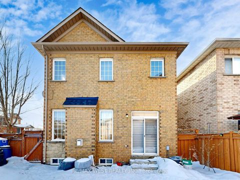 Photo 46 at 56 Planter Crescent, Vellore Village, Vaughan