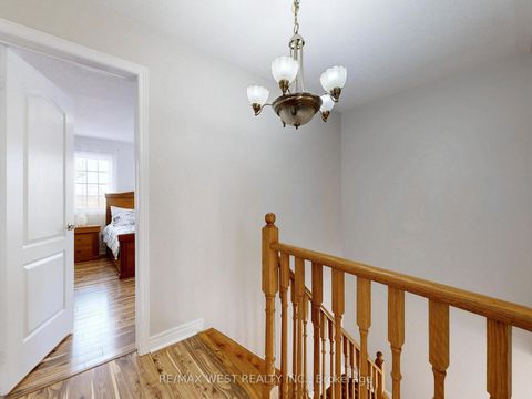 Photo 49 at 56 Planter Crescent, Vellore Village, Vaughan