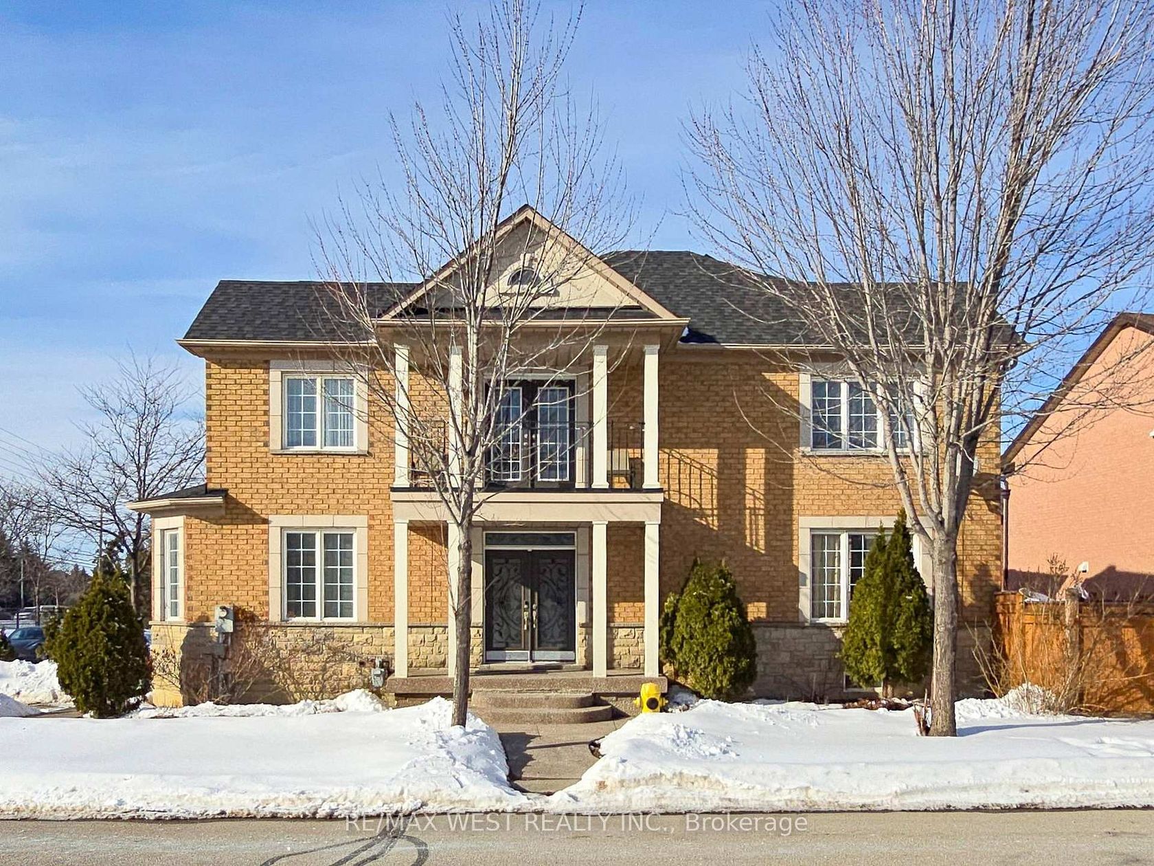 56 Planter Crescent, Vellore Village, Vaughan photo number 2