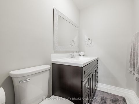 Photo 25 at 26 Spruce Pine Crescent, Patterson, Vaughan