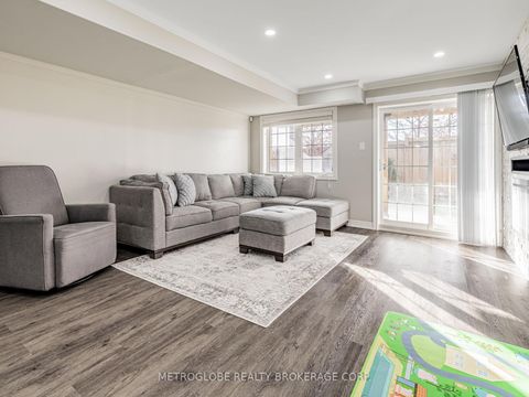 Photo 27 at 26 Spruce Pine Crescent, Patterson, Vaughan