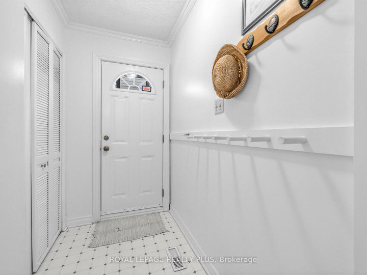 Photo 27 at 4138 Marigold Crescent, Erin Mills, Mississauga