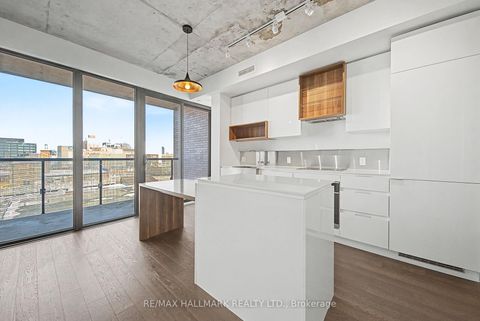 Photo 1 at 609 - 383 Sorauren Avenue, Roncesvalles, Toronto