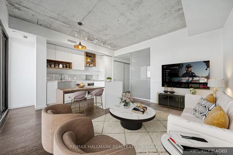 Photo 6 at 609 - 383 Sorauren Avenue, Roncesvalles, Toronto