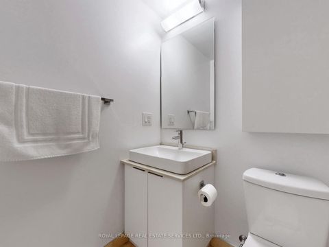 Photo 10 at 3001 - 14 York Street, Waterfront Communities C1, Toronto