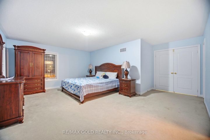 Photo 14 at 26 Drummondville Drive, Bram East, Brampton