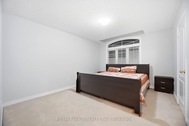Photo 18 at 26 Drummondville Drive, Bram East, Brampton