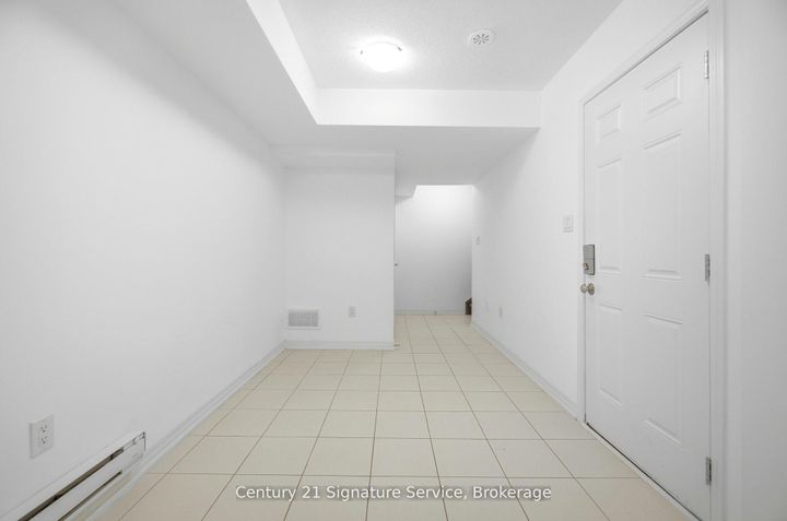 Photo 6 at 142 Christopher Road, GO Glenorchy, Oakville