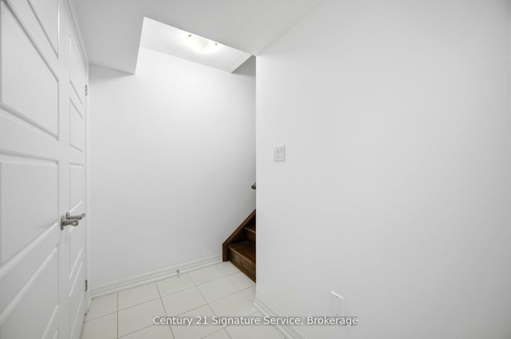 Photo 7 at 142 Christopher Road, GO Glenorchy, Oakville