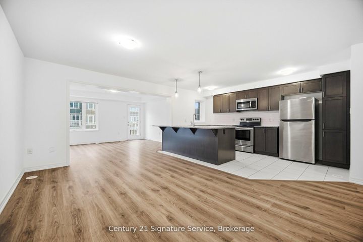 Photo 9 at 142 Christopher Road, GO Glenorchy, Oakville