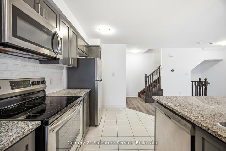 Photo 18 at 142 Christopher Road, GO Glenorchy, Oakville