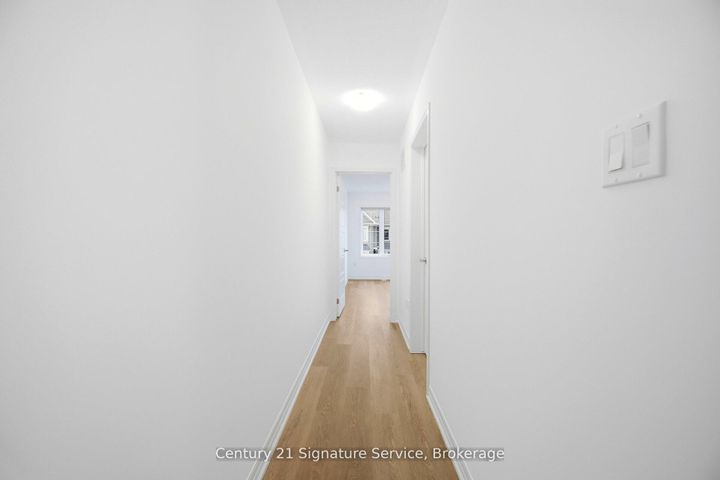 Photo 22 at 142 Christopher Road, GO Glenorchy, Oakville