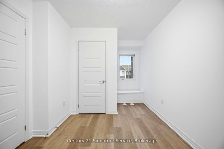 Photo 29 at 142 Christopher Road, GO Glenorchy, Oakville