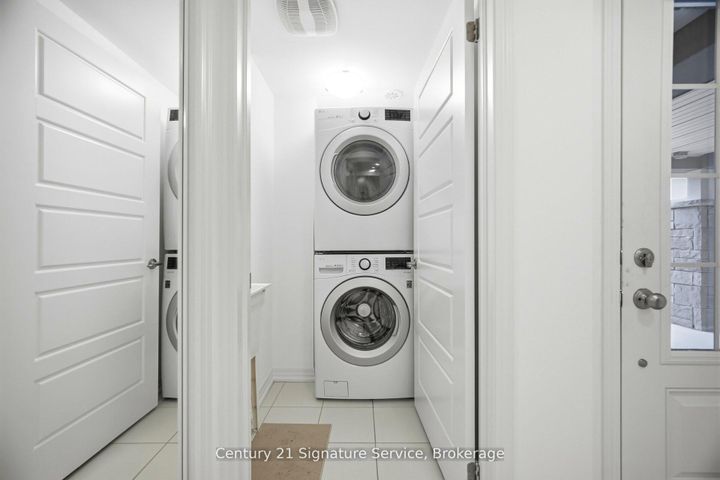 Photo 34 at 142 Christopher Road, GO Glenorchy, Oakville