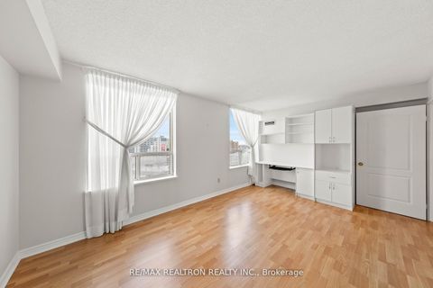 Photo 35 at 1112 - 7 Townsgate Drive, Yorkhill, Vaughan