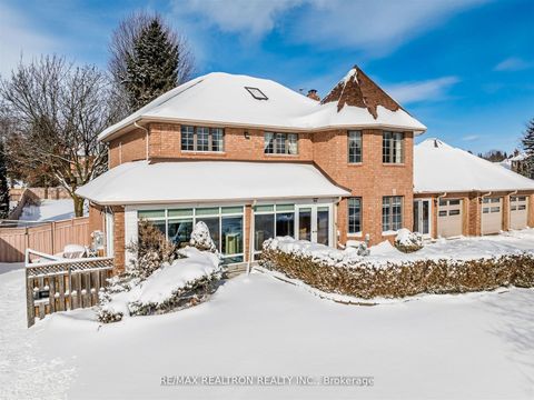Photo 2 at 60 Arthur Hall Drive, Sharon, East Gwillimbury