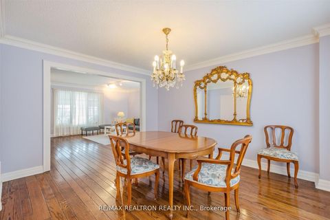 Photo 12 at 60 Arthur Hall Drive, Sharon, East Gwillimbury