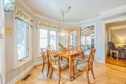 Photo 14 at 60 Arthur Hall Drive, Sharon, East Gwillimbury