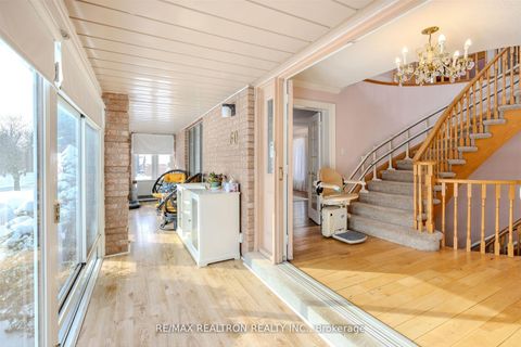 Photo 23 at 60 Arthur Hall Drive, Sharon, East Gwillimbury