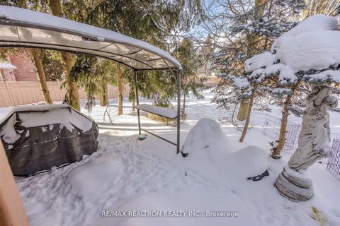 Photo 42 at 60 Arthur Hall Drive, Sharon, East Gwillimbury