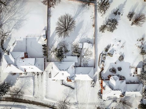 Photo 46 at 60 Arthur Hall Drive, Sharon, East Gwillimbury