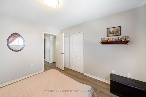 Photo 18 at 82 Barre Drive, Painswick North, Barrie