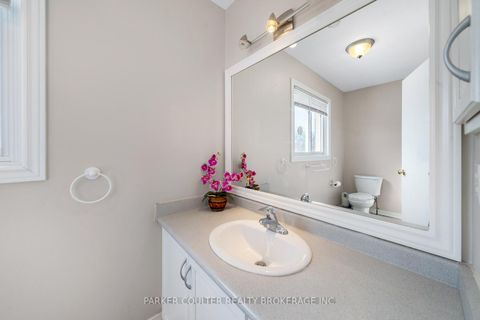 Photo 19 at 82 Barre Drive, Painswick North, Barrie