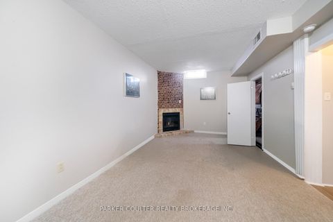 Photo 22 at 82 Barre Drive, Painswick North, Barrie