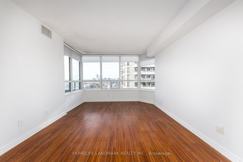 Photo 8 at 711 - 91 Townsgate Drive, Yorkhill, Vaughan