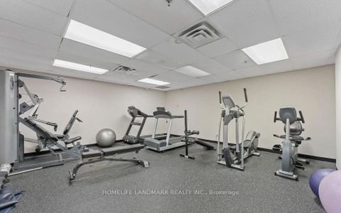 Photo 21 at 711 - 91 Townsgate Drive, Yorkhill, Vaughan