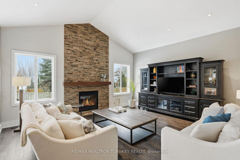 Photo 1 at 668 Foxcroft Boulevard, Wyndham, Newmarket