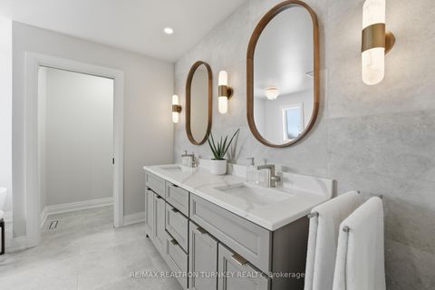 Photo 8 at 668 Foxcroft Boulevard, Wyndham, Newmarket