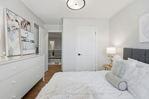 Photo 27 at 668 Foxcroft Boulevard, Wyndham, Newmarket