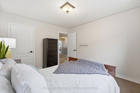 Photo 29 at 668 Foxcroft Boulevard, Wyndham, Newmarket