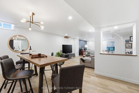 Photo 34 at 668 Foxcroft Boulevard, Wyndham, Newmarket