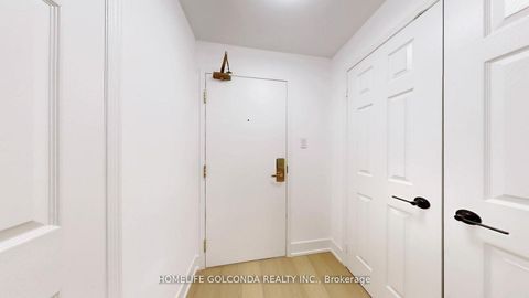 Photo 9 at 305 - 889 Bay Street, Bay Street Corridor, Toronto