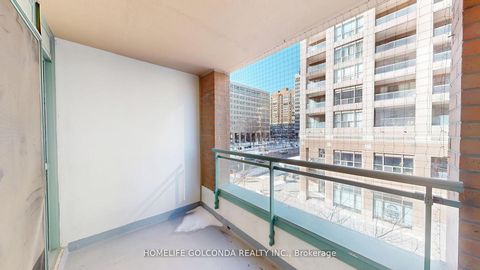 Photo 15 at 305 - 889 Bay Street, Bay Street Corridor, Toronto