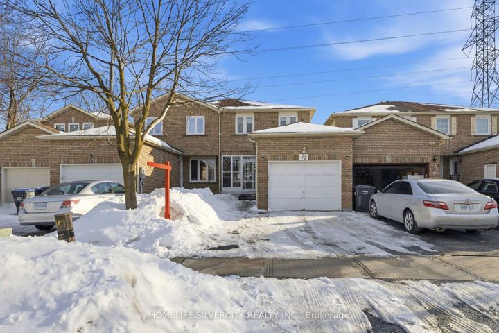 Photo 0 at 77 Tulip Drive, Fletcher's Creek South, Brampton