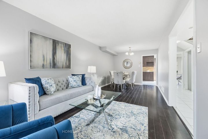 Photo 13 at 77 Tulip Drive, Fletcher's Creek South, Brampton