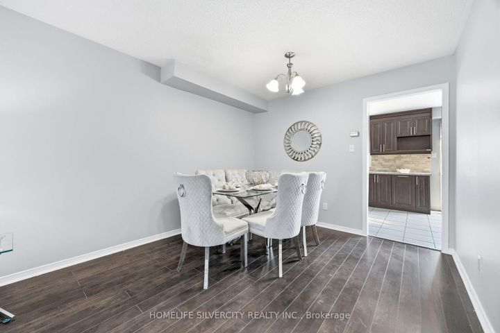 Photo 14 at 77 Tulip Drive, Fletcher's Creek South, Brampton